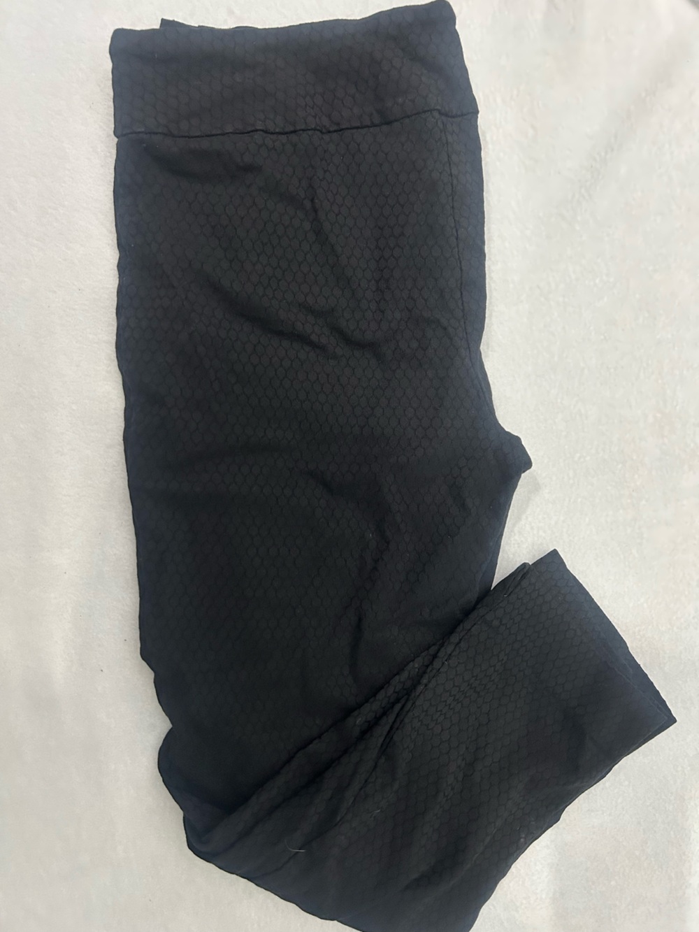 Peck & Peck Black Textured Petite Leggings